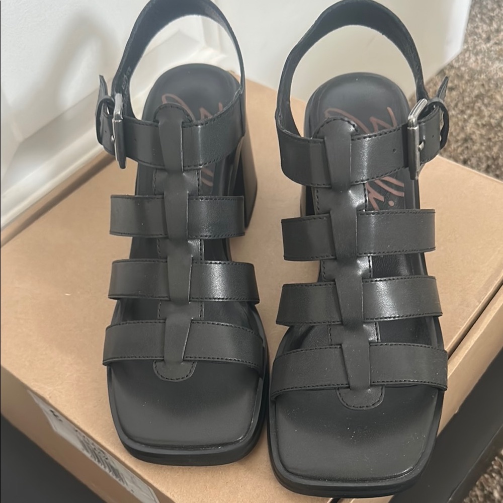 Zodiac Black Gladiator Sandals with Chunky Sole